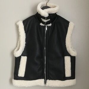 CALI 1850 Los Angeles Black Faux Leather/Fur Lined Vest